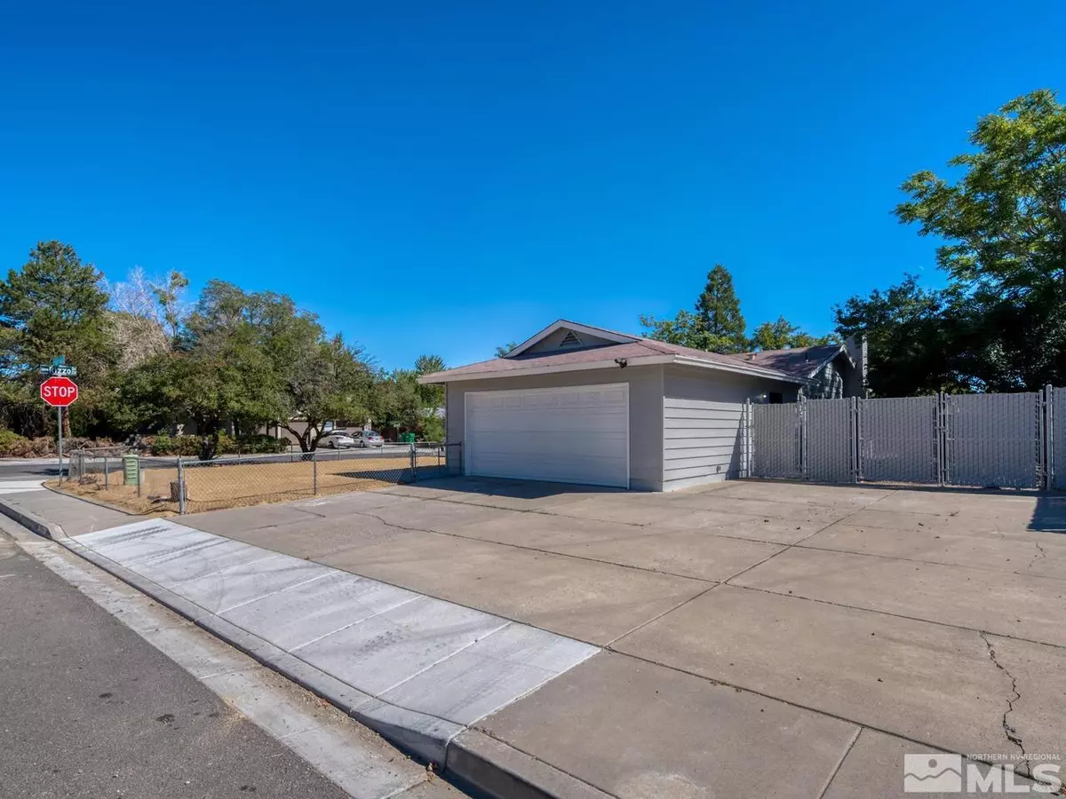 Sparks, NV 89434,2194 La Hacienda DR