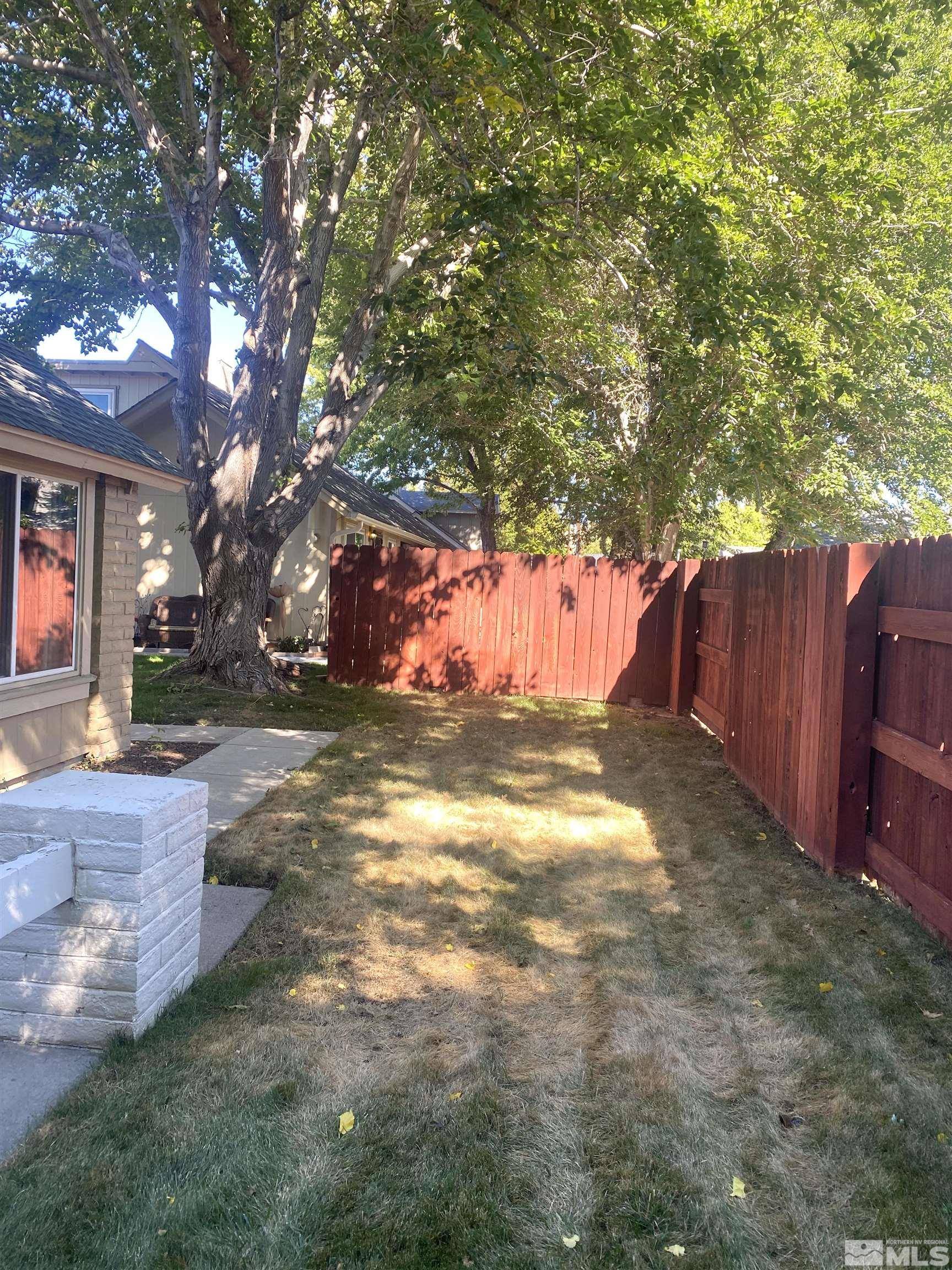 Sparks, NV 89431,1621 London CIR Circle