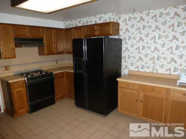 Sparks, NV 89434,1348 Coachman DR