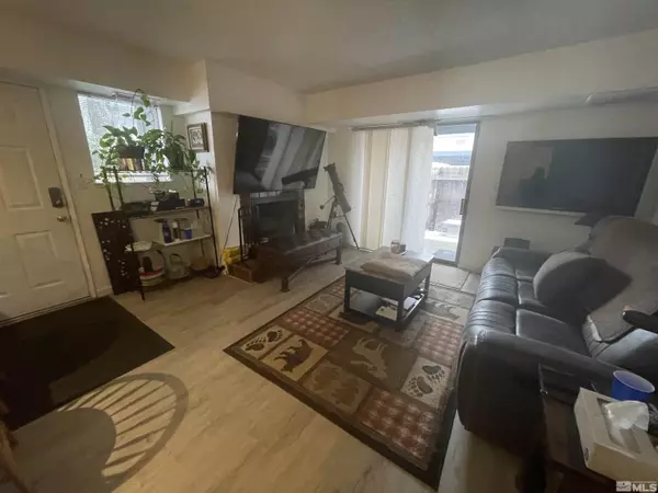 Reno, NV 89502,2213 Kietzke LN Lane #A