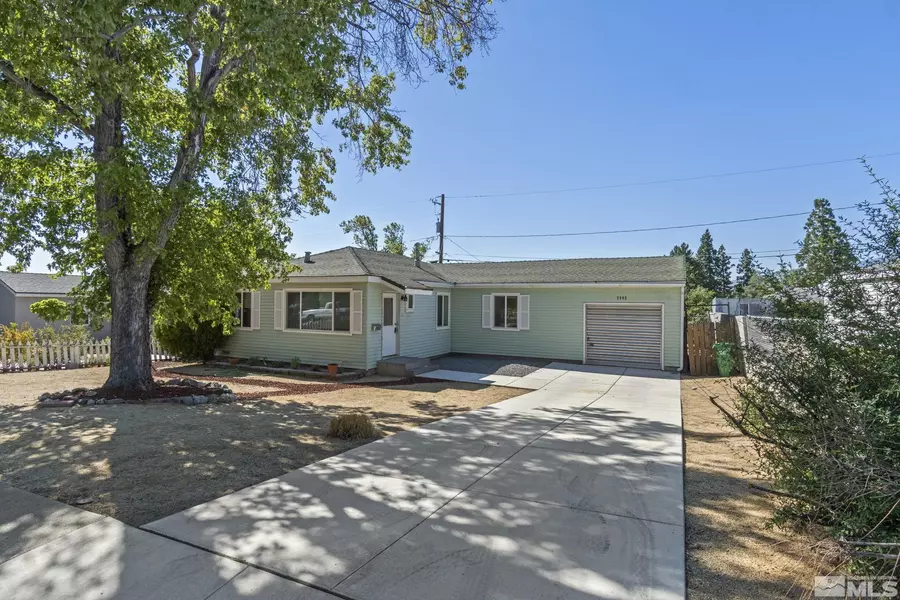 2002 Simpson AVE, Reno, NV 89503