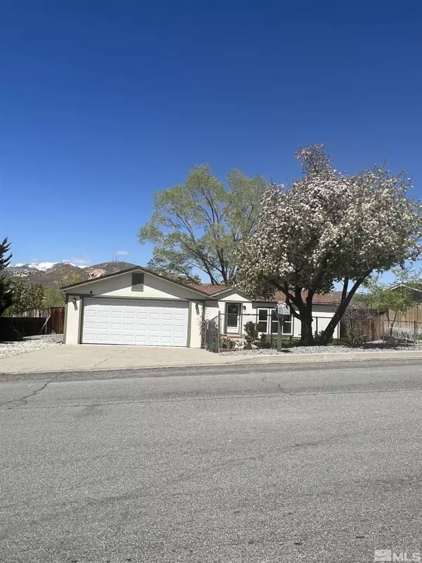 415 Summerhill,  Sun Valley,  NV 89433
