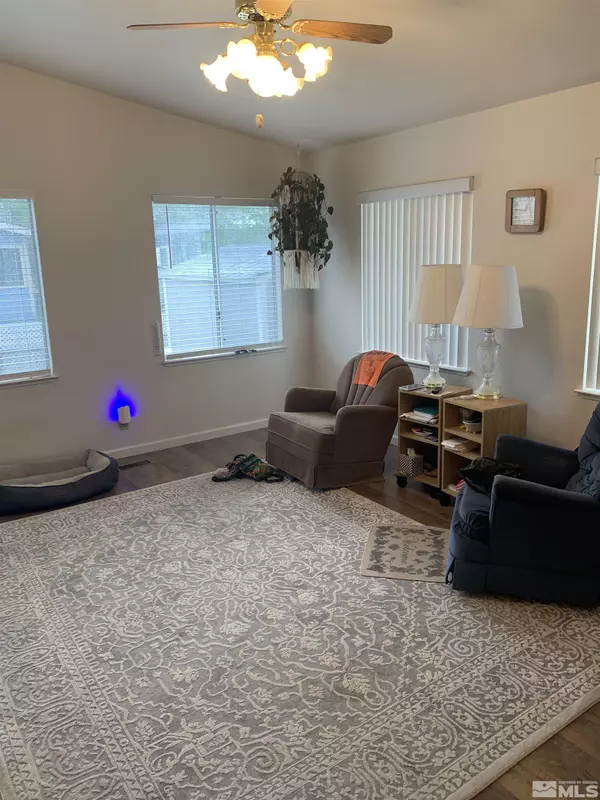 Sparks, NV 89434,263 Ave De