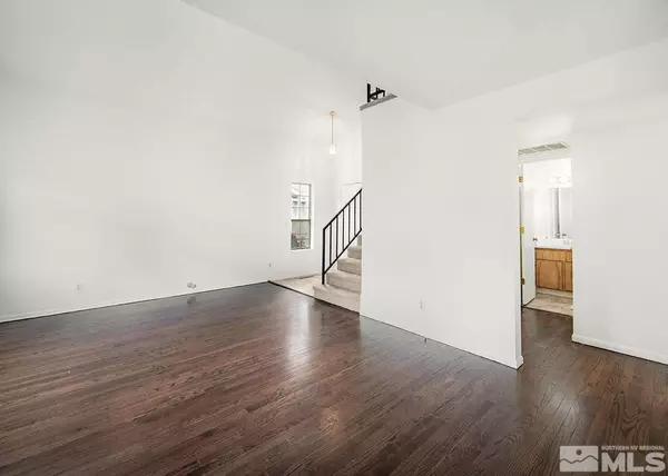 Sparks, NV 89434,1677 Round Mountain