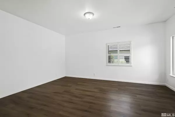 Sparks, NV 89436,1545 Istrice