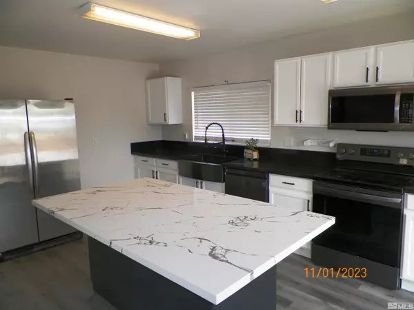 Reno, NV 89506,9696 Autumn Leaf WAY Way