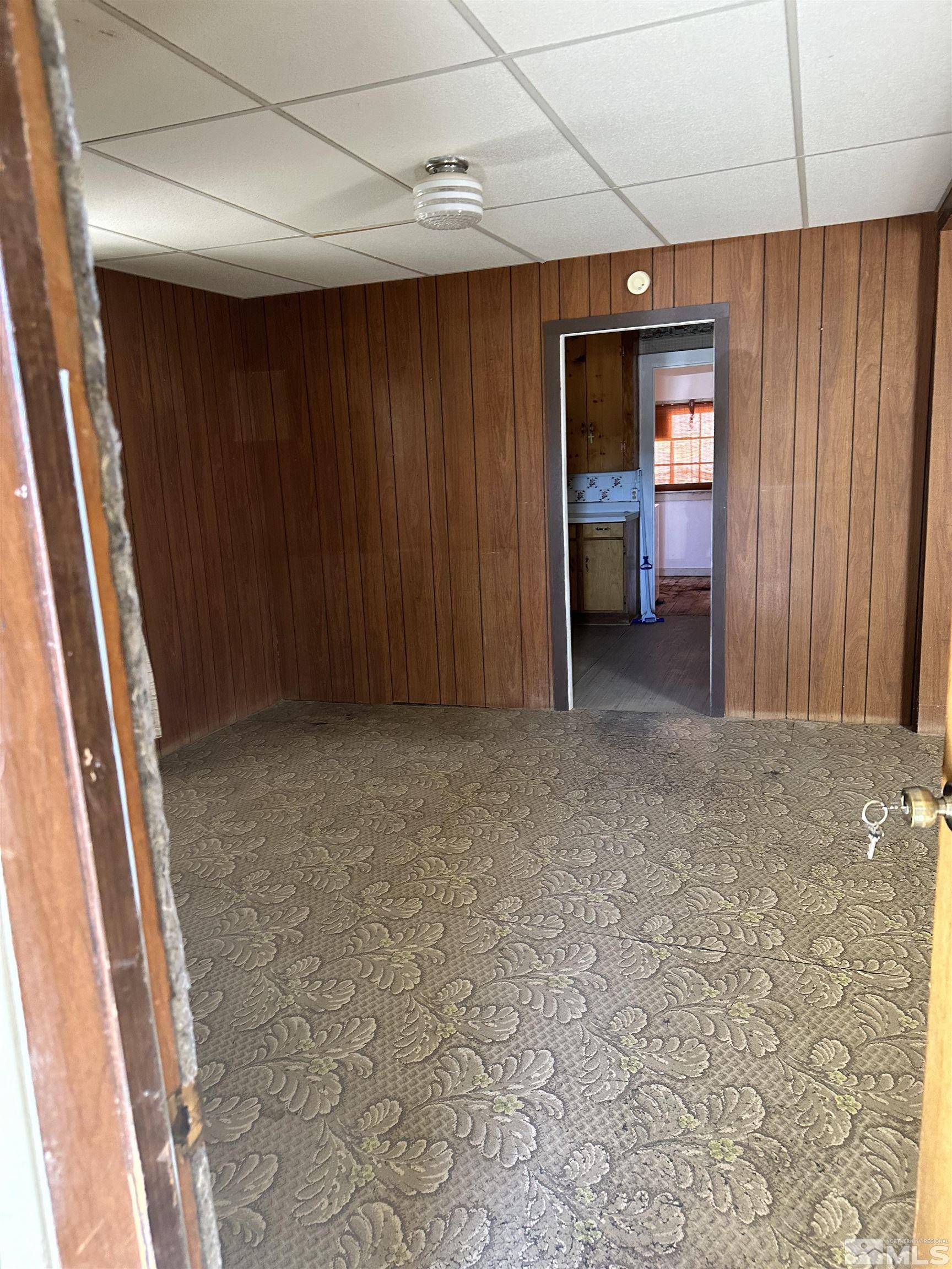 Tonopah, NV 89049,1021 NW Tonopah AVE Avenue