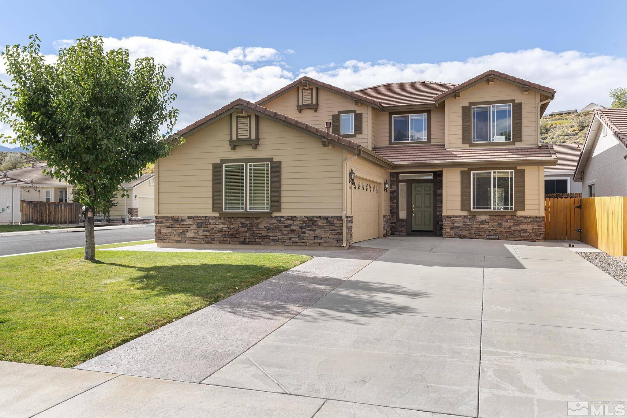 3484 Long DR Drive, Minden, NV 89423