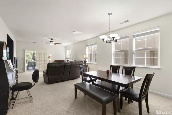 Reno, NV 89521,571 Needles