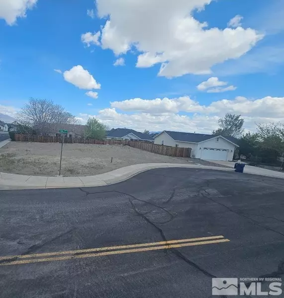 372 Kim CT Court, Fernley, NV 89408