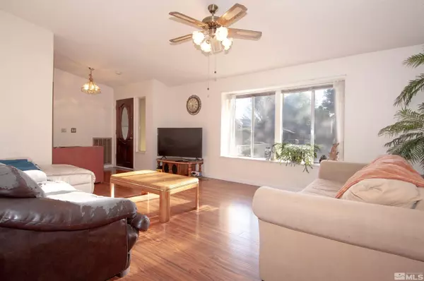 Sparks, NV 89434,1082 E Greenbrae