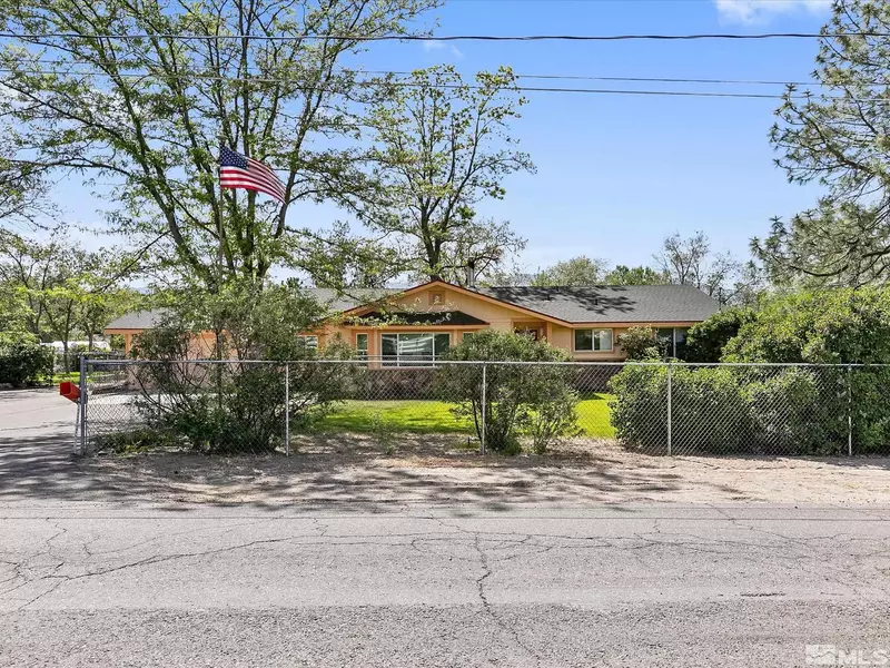 2672 Stewart, Minden, NV 89423