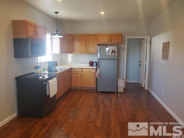 Hawthorne, NV 89415,545 I ST Street