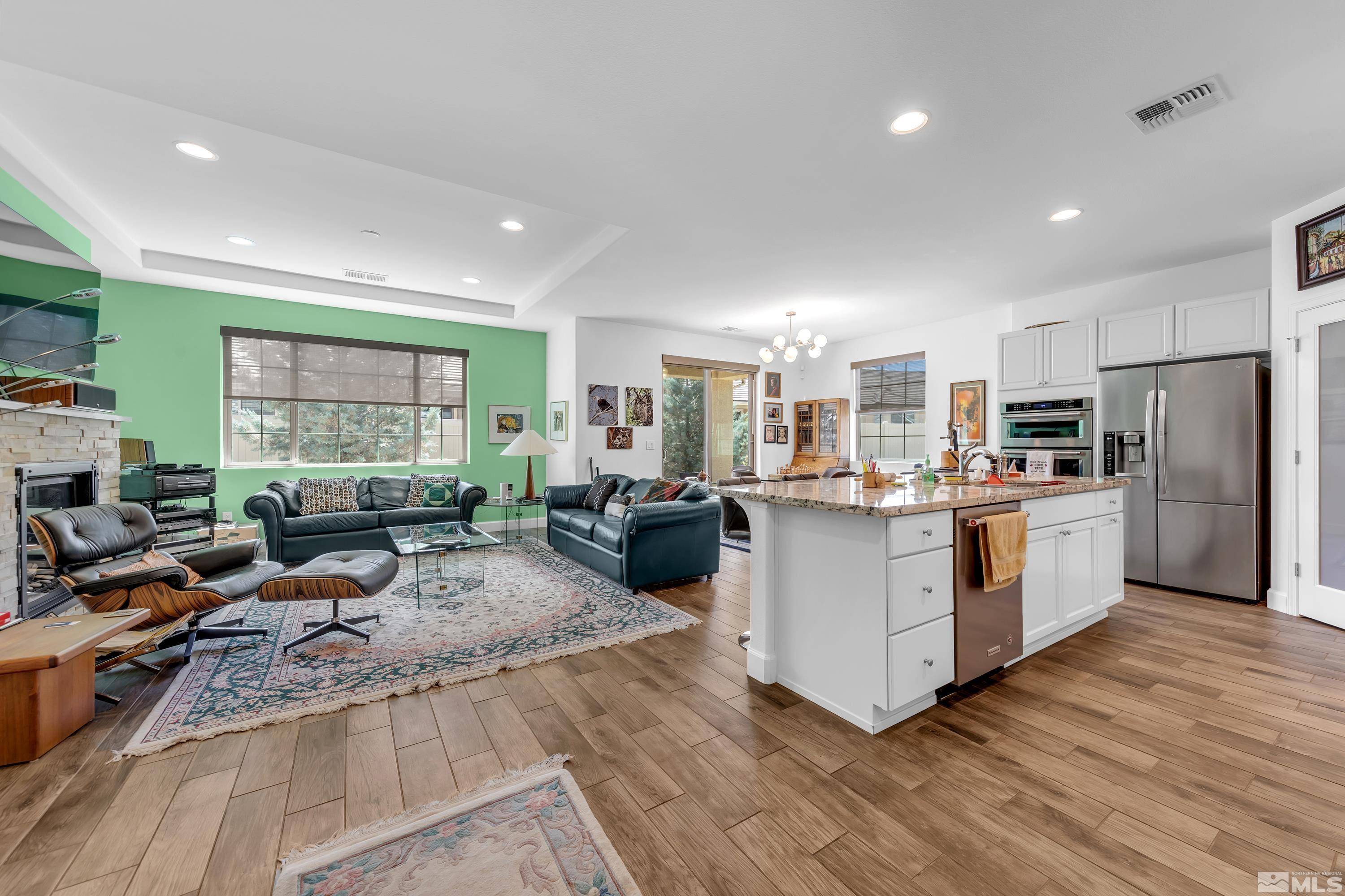 Reno, NV 89521,324 Desert Lily CT Court