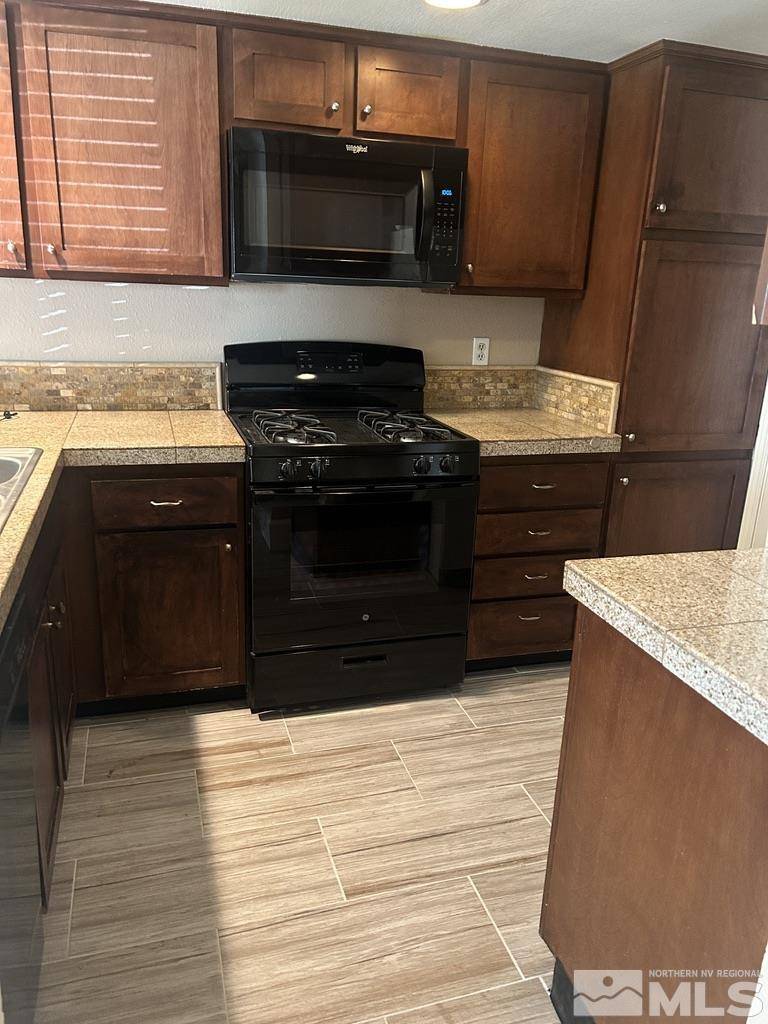 Sparks, NV 89434,1733 Round Mountain CIR Circle