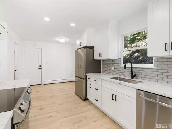 Stateline, NV 89449,421 Edgewood DR