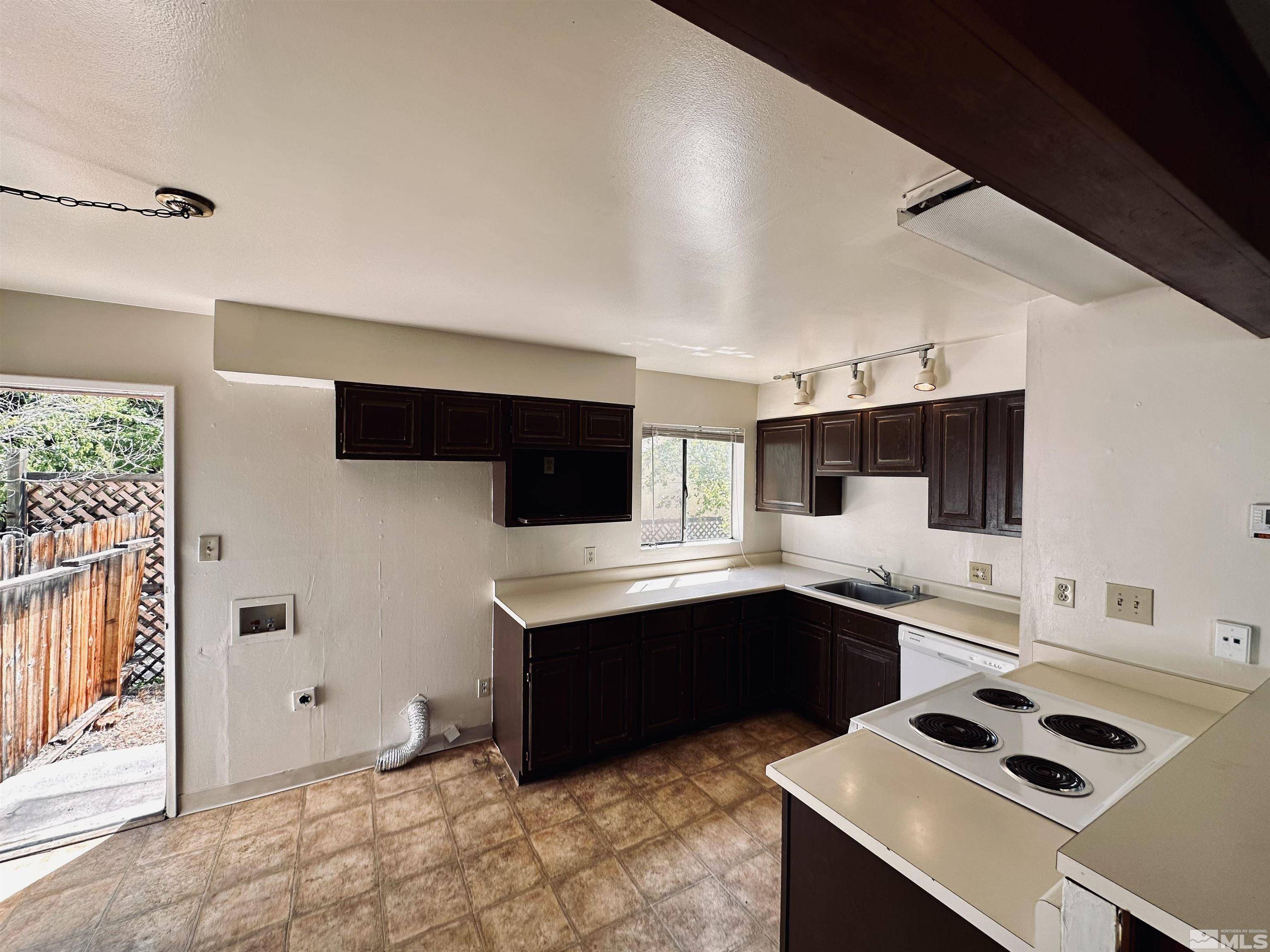 Reno, NV 89503,2002 Lassen DR Drive