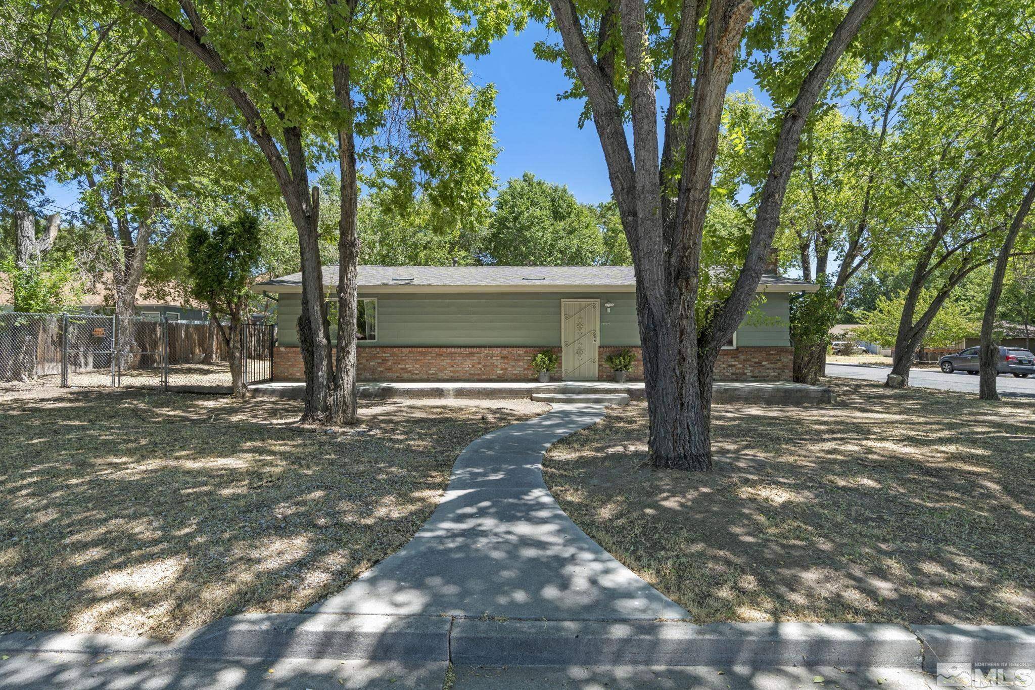 Carson City, NV 89706,302 E Long ST Street