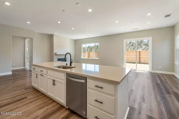 Verdi, NV 89439,186 Commodore DR #Lot 375