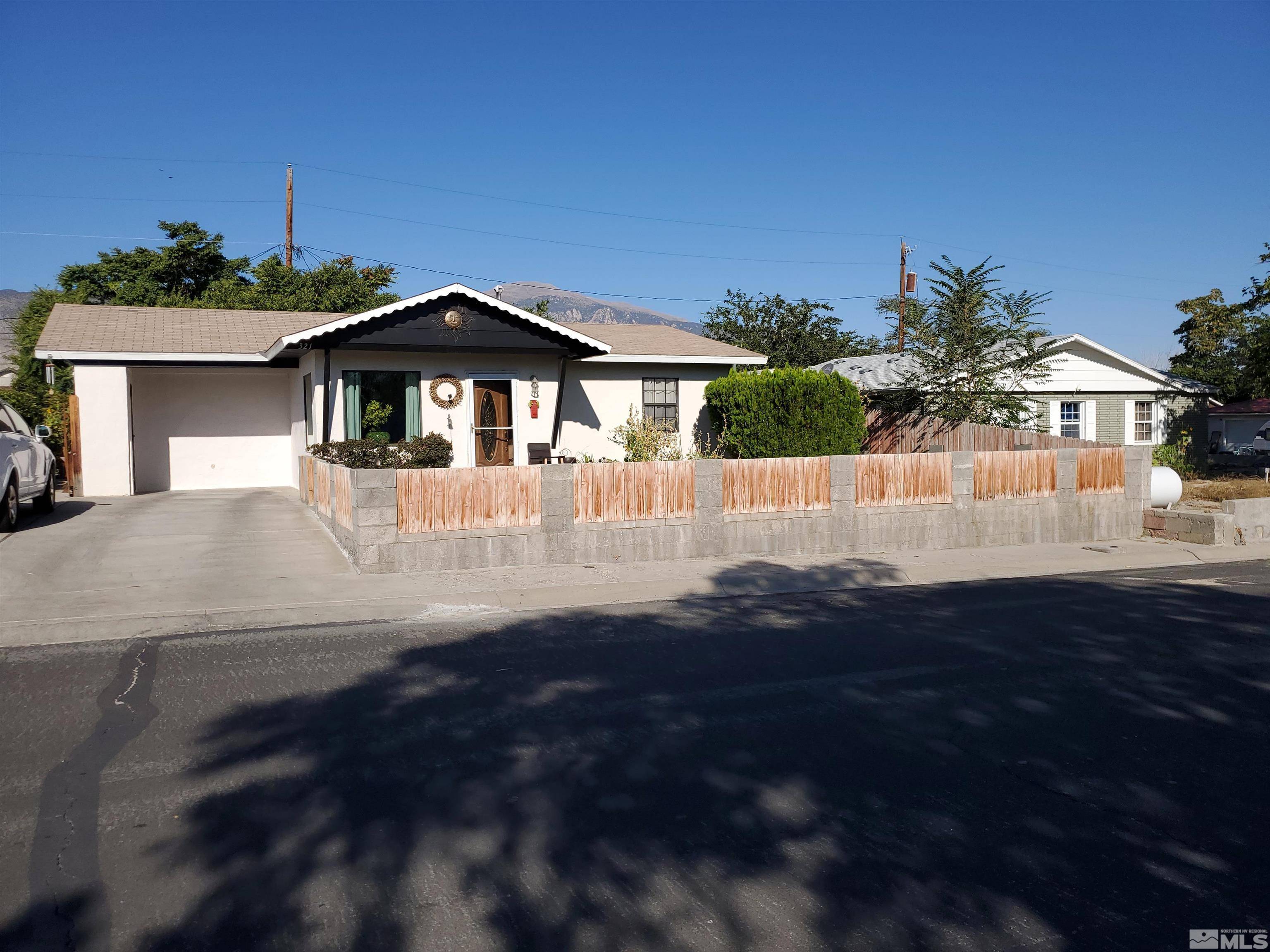 321 A ST Street, Hawthorne, NV 89415