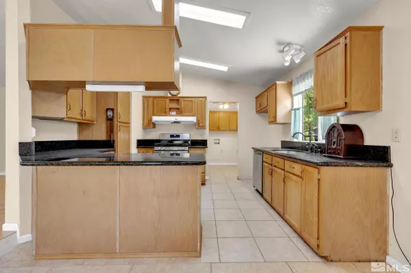 Sparks, NV 89434,348 Ave De La Bleu De Clair