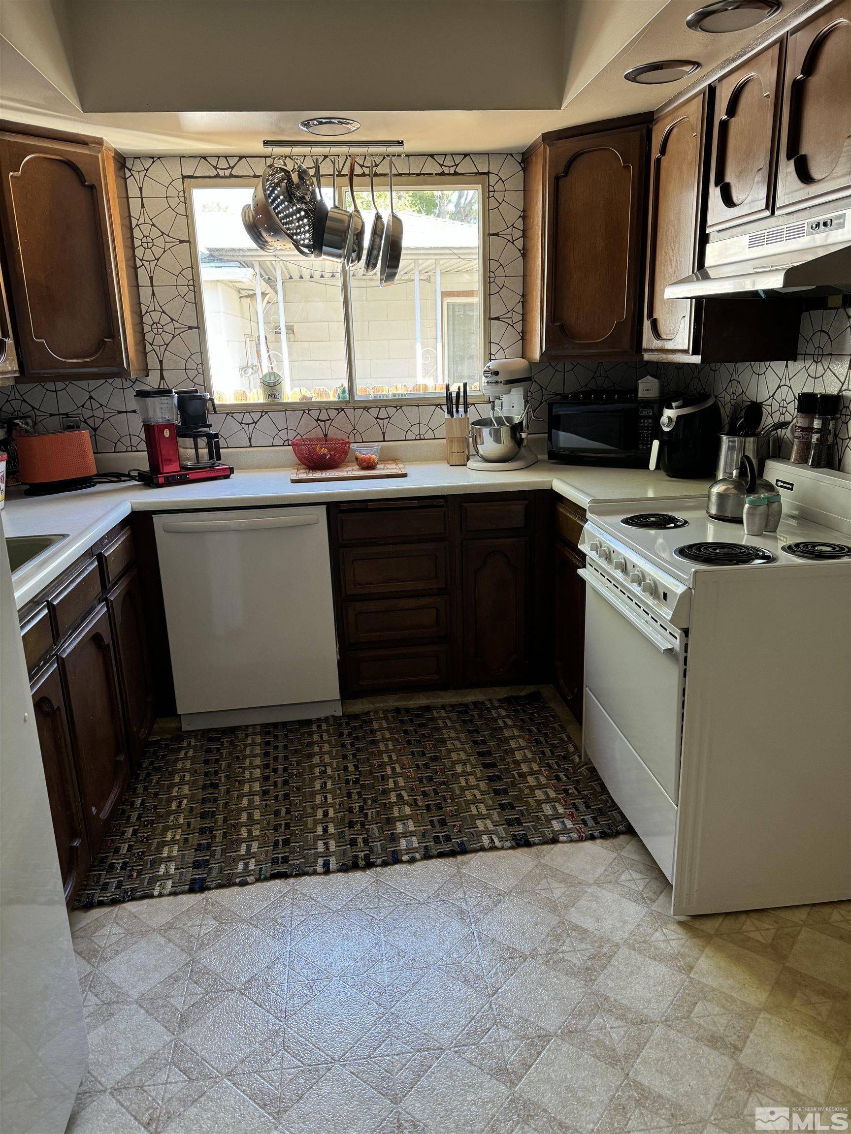 Reno, NV 89502,1201 Albion WAY Way