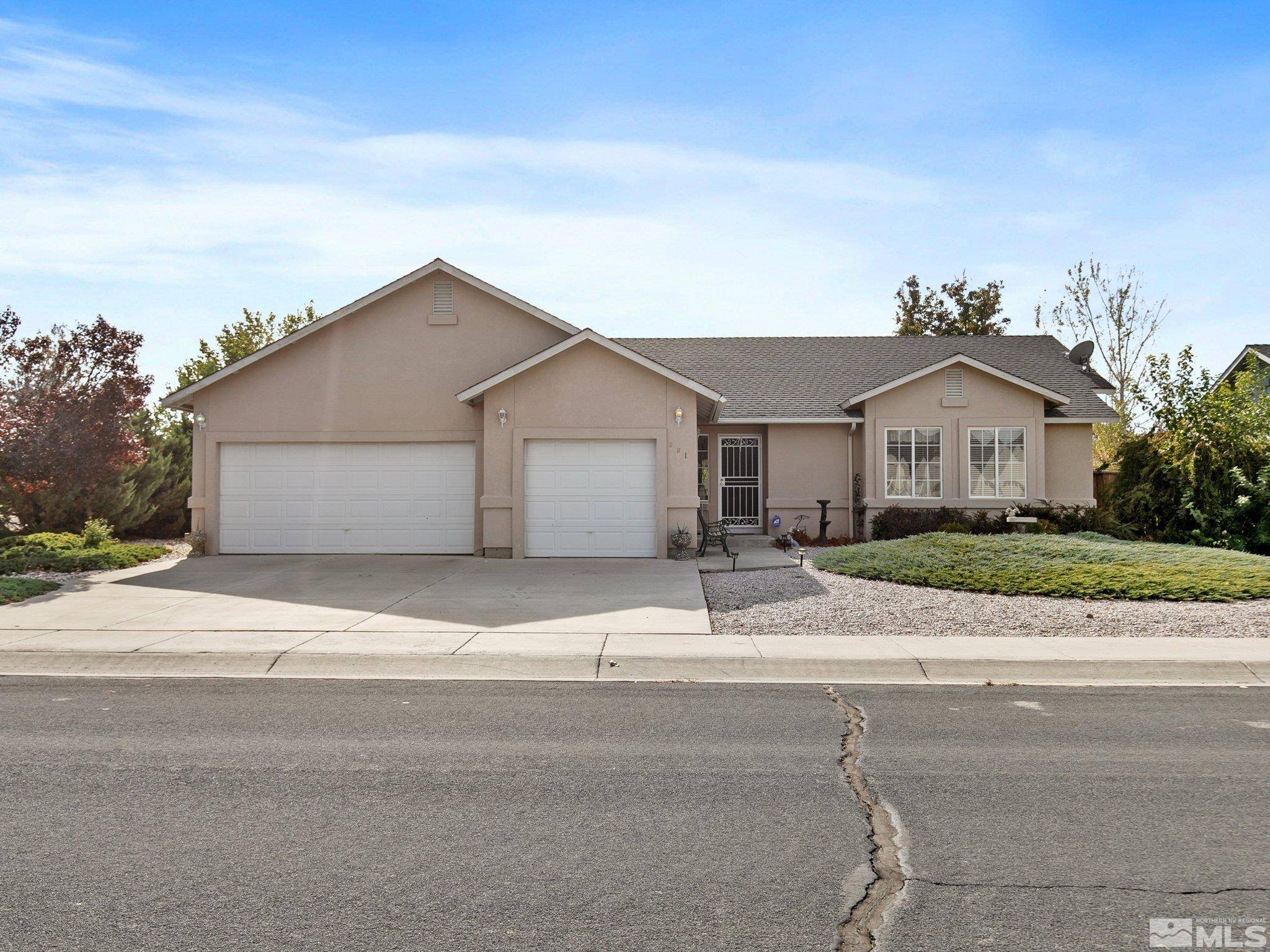 991 Julia LN Lane, Fernley, NV 89408