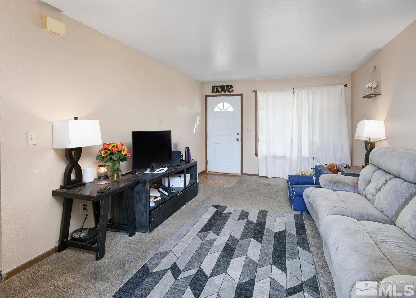 Fallon, NV 89406,1060 Dolores LN Lane