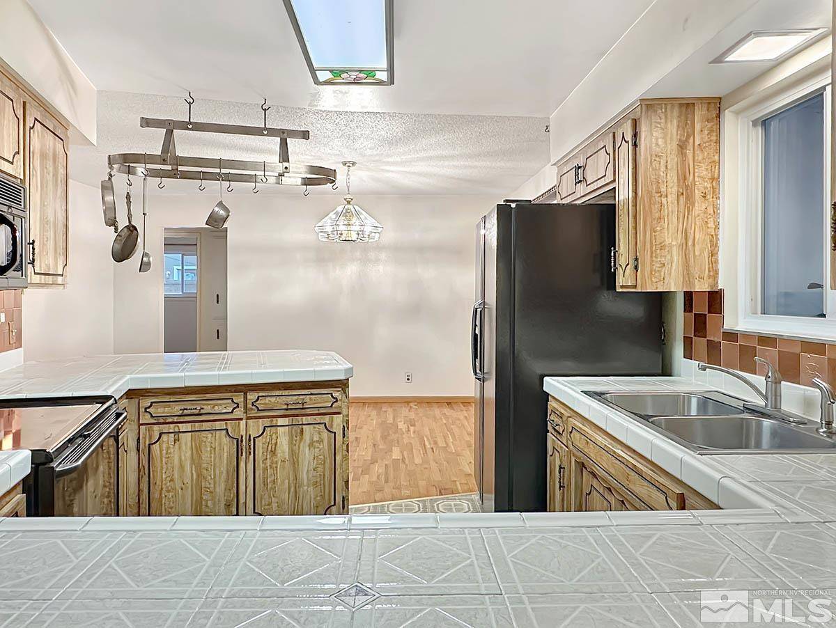 Sparks, NV 89431,1570 Plymouth WAY Way