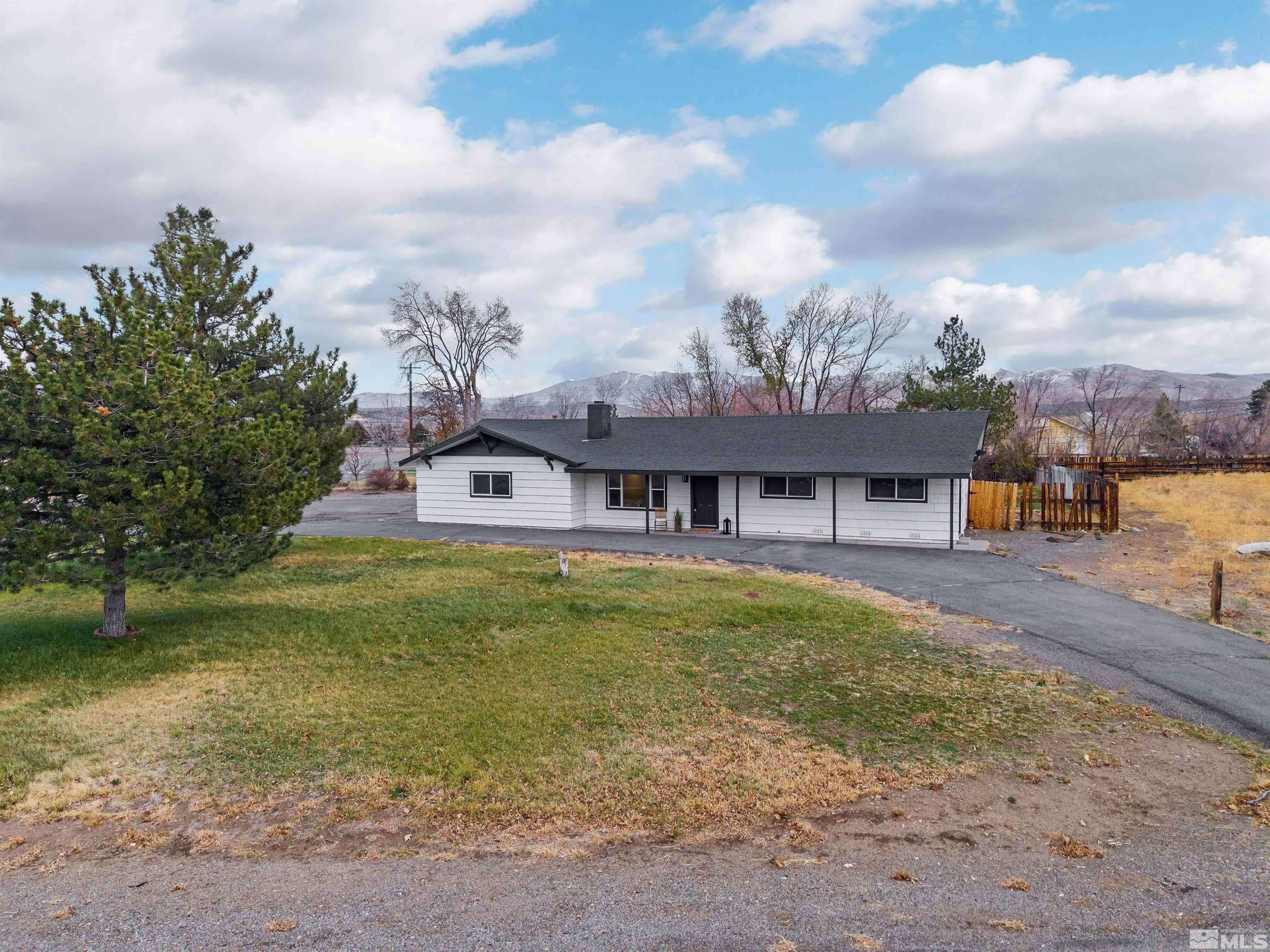 Gardnerville, NV 89460,950 Meadow View DR Drive