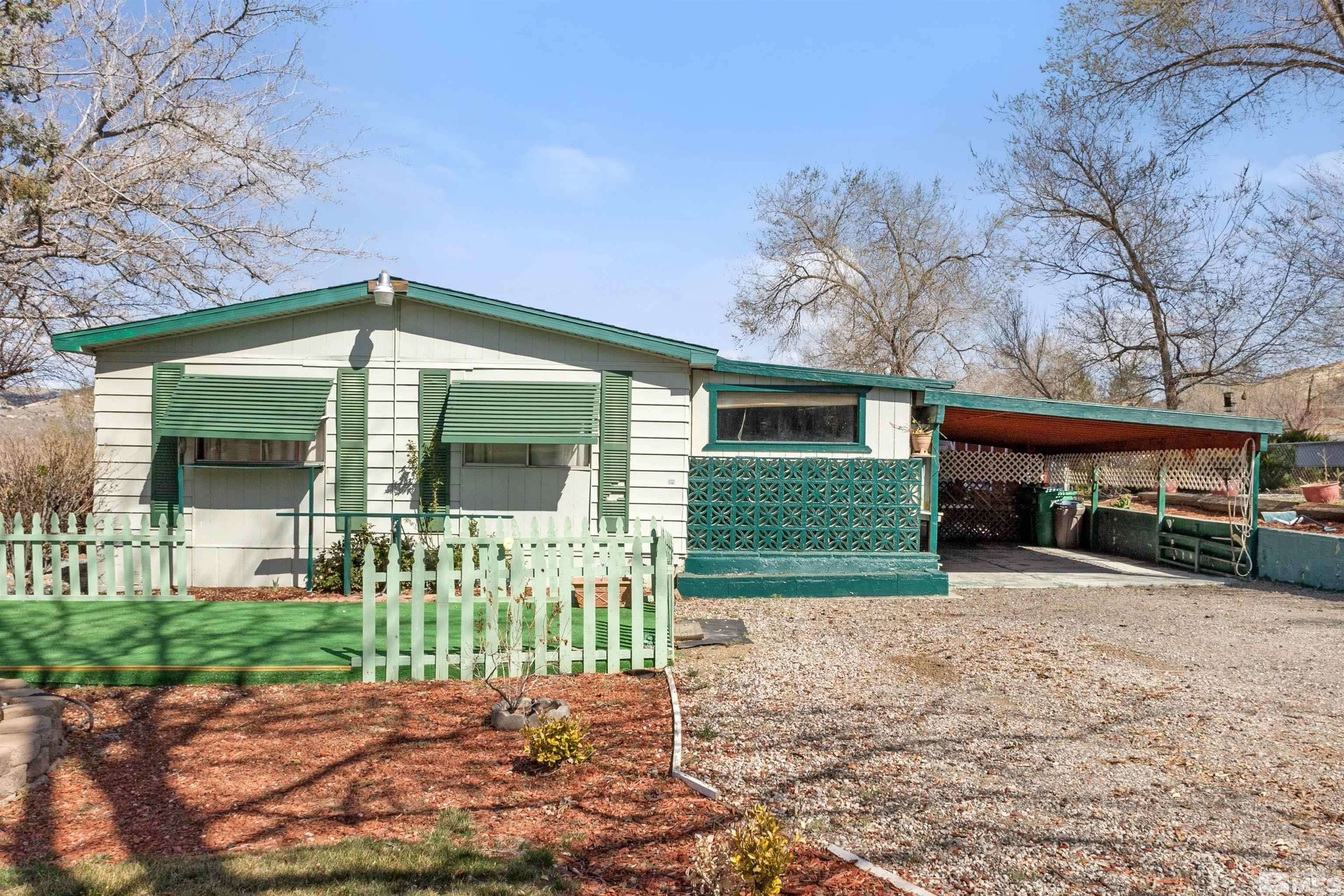 565 E 1st, Sun Valley, NV 89433