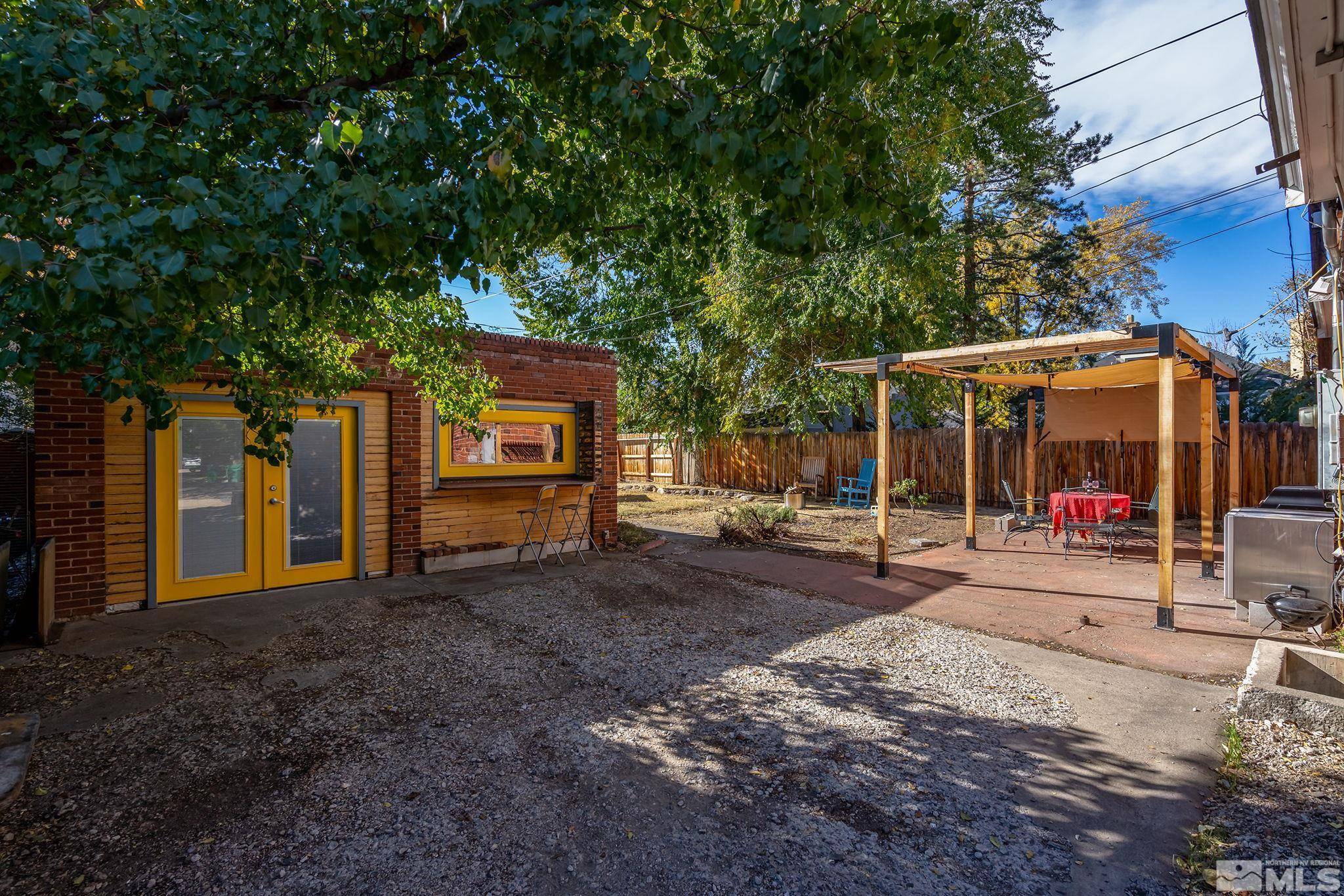Reno, NV 89509,660 La Rue AVE Avenue