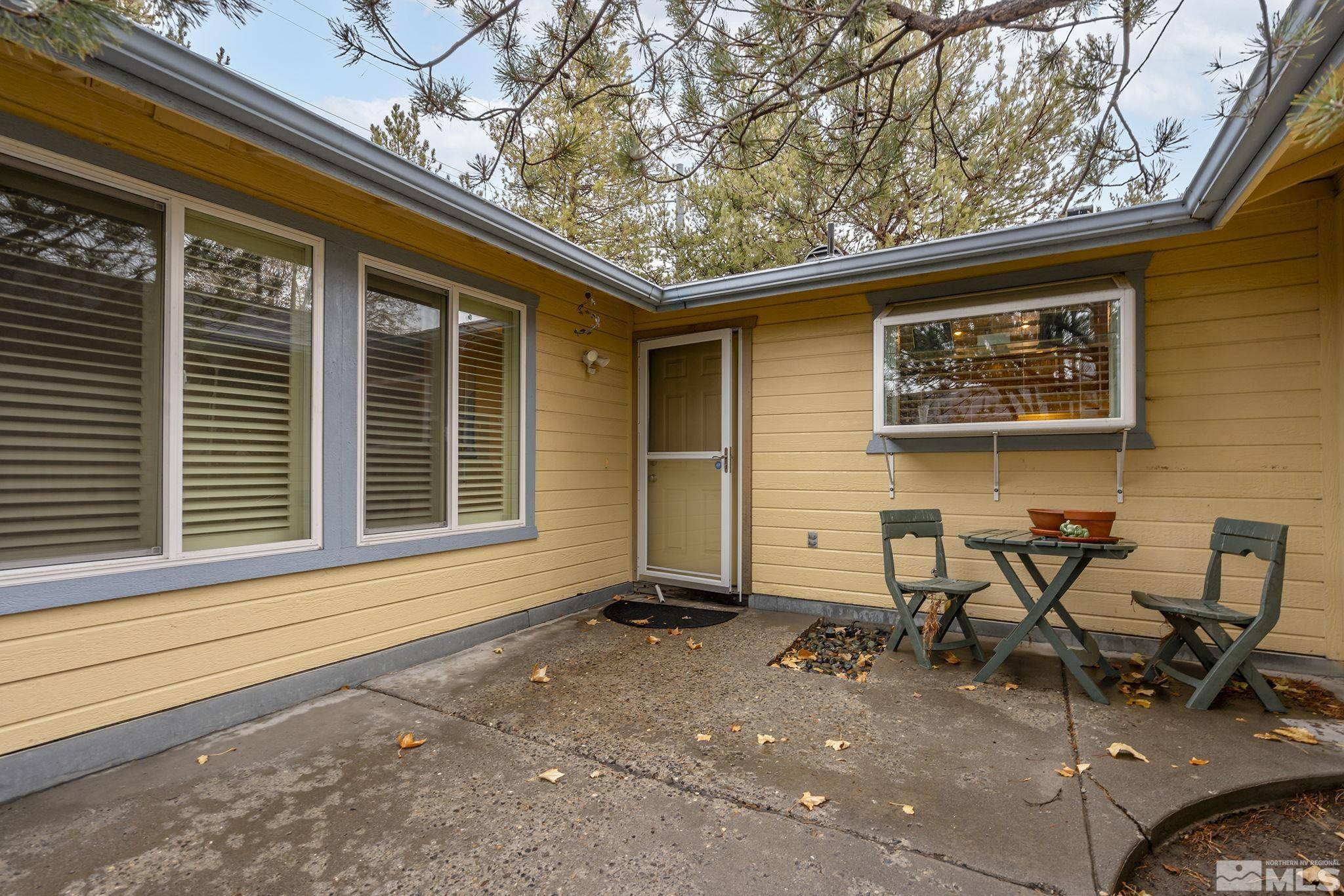 Carson City, NV 89701,914 Round House LN Lane #A and B