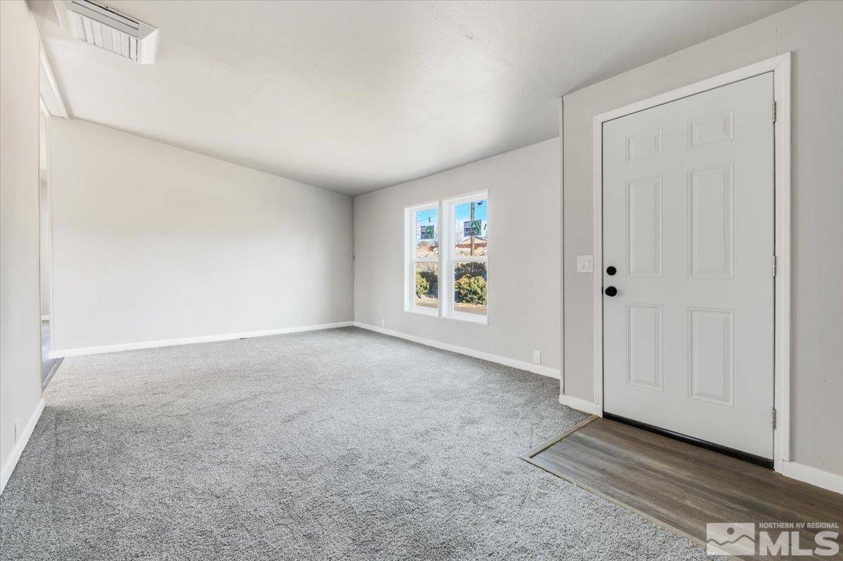 Sun Valley, NV 89433,5645 Klondike DR Drive