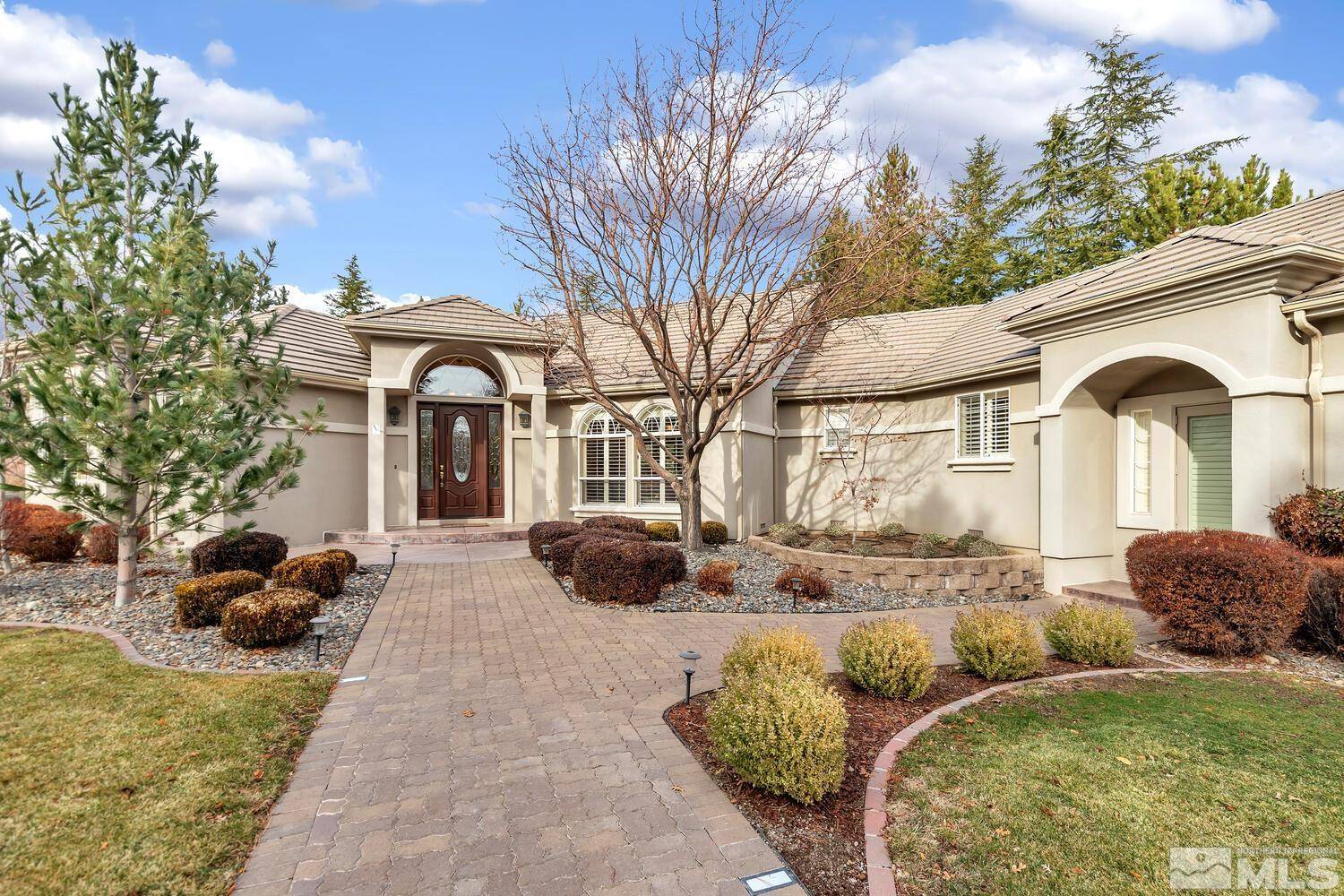1465 Wolf Run RD Road, Reno, NV 89511