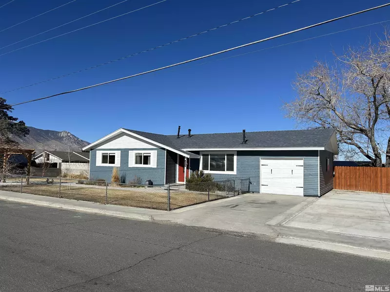 115 1st ST Street, Hawthorne, NV 89415