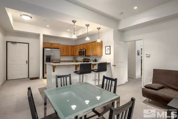 Reno, NV 89501,200 W 2nd ST #204