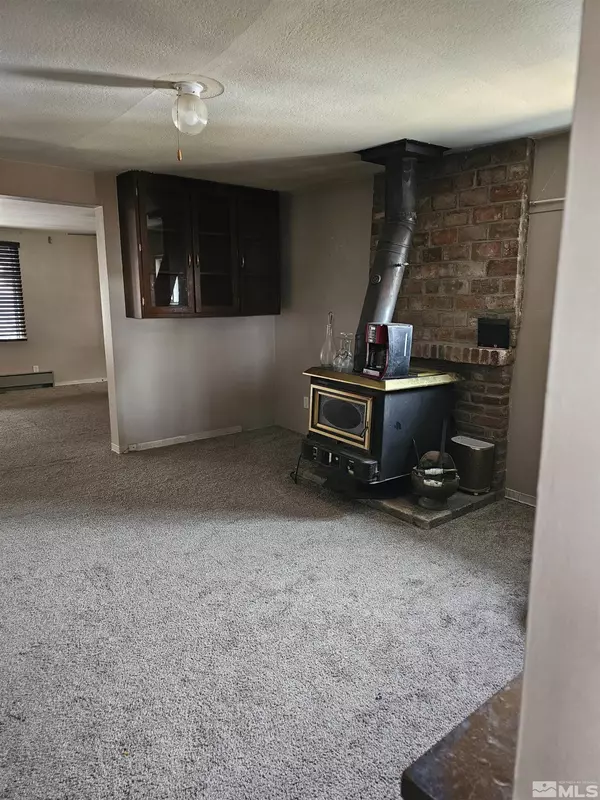 Hawthorne, NV 89415,544 C ST