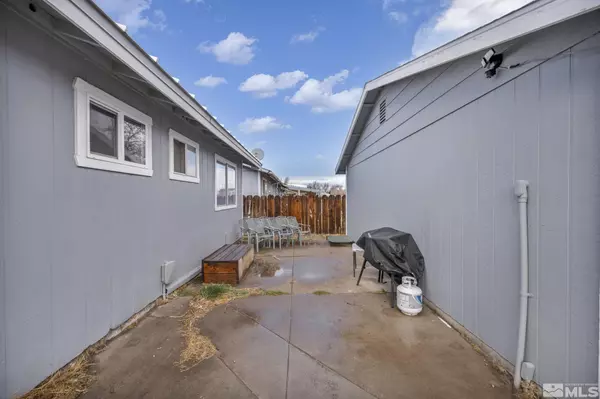 Fallon, NV 89406,521 Whitaker LN