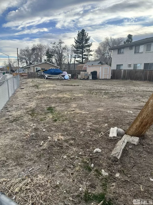 Carson City, NV 89706,1310 N Roop ST Street