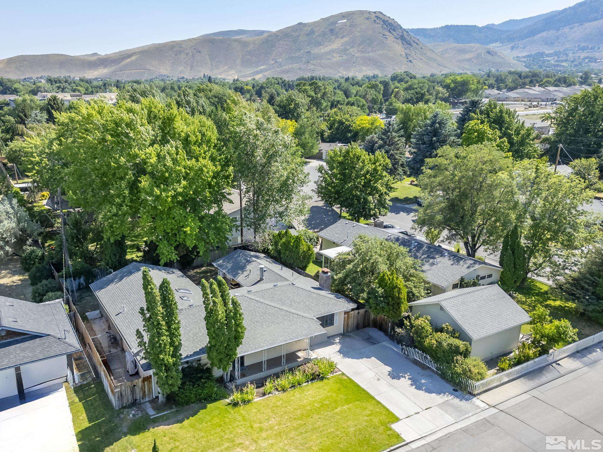 Carson City, NV 89703,635 W Long ST Street