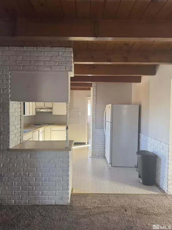 Tonopah, NV 89049,111 Magnolia