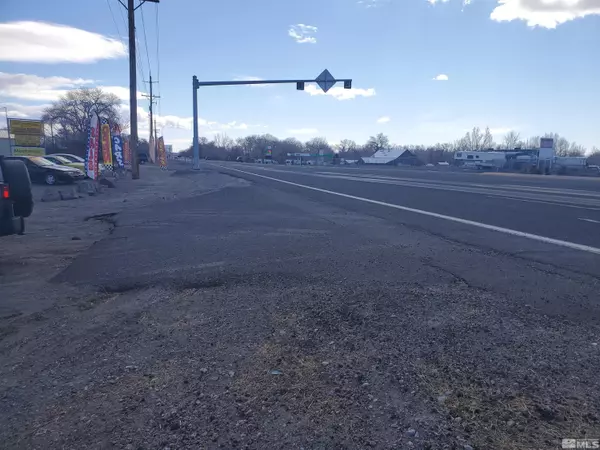 Fallon, NV 89406,Hwy 50 APN 008-572-49