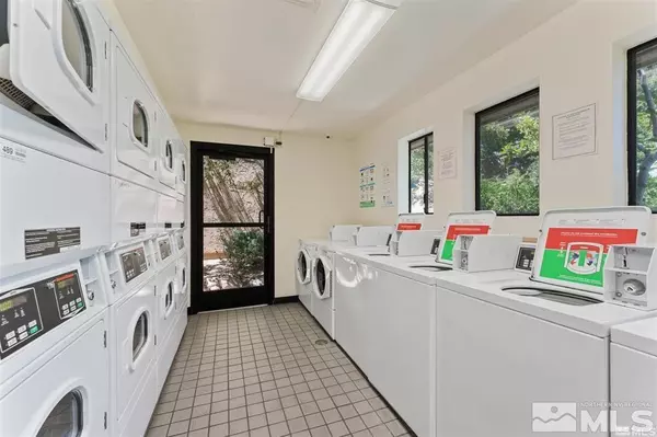 Reno, NV 89509,2955 Lakeside DR Drive #UNIT 220
