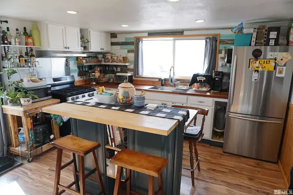 Fernley, NV 89408,725 Stock