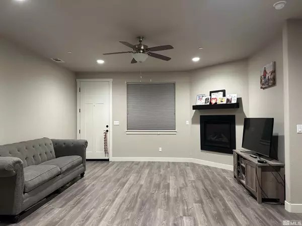 Minden, NV 89423,1194 Montevideo CIR Circle