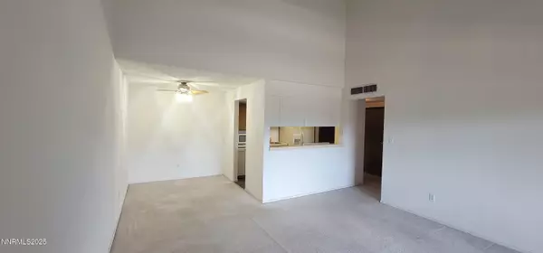 Reno, NV 89509,2845 Idlewild DR Drive #303
