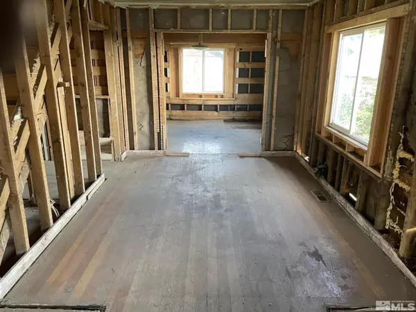 Westwood, CA 96137,122 Fir ST