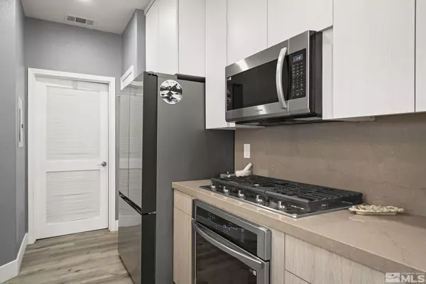 Reno, NV 89511,17000 Wedge Pkwy Parkway #3221