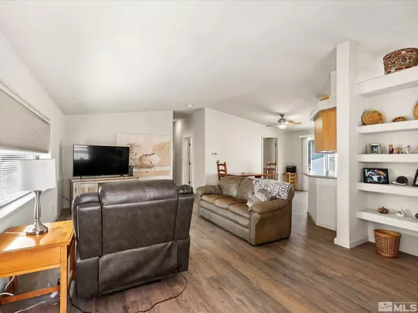 Sparks, NV 89434,230 Rue De La Divoire